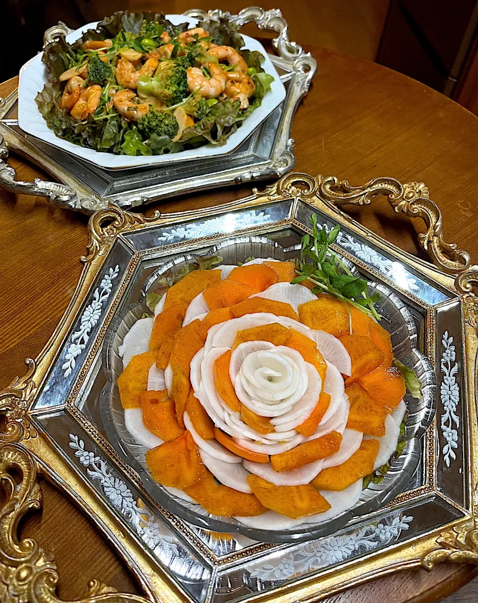 柿と大根のカプレーゼ💐シラチャーエビチリ|henryさん