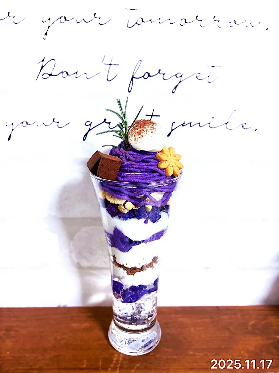 紫芋モンブランパフェ|オーロラさん