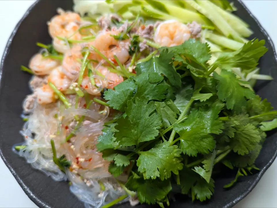 ヤムウンセン|chiaraさん