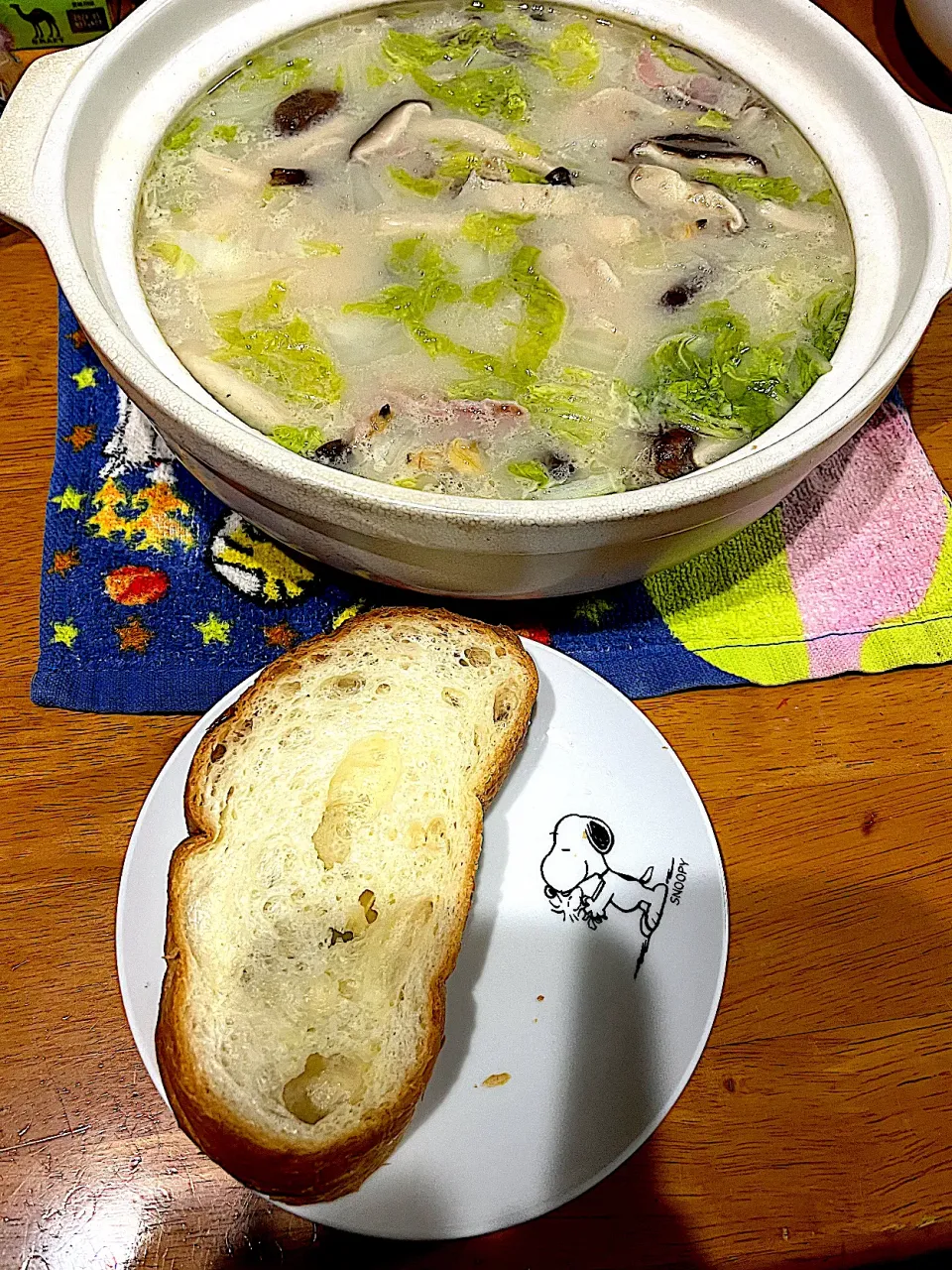 体があったまった♨️ #夕飯　クラムチャウダースープ、パン|ms903さん