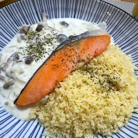 鮭のムニエル×きのこのホワイトソース| morimi32さん