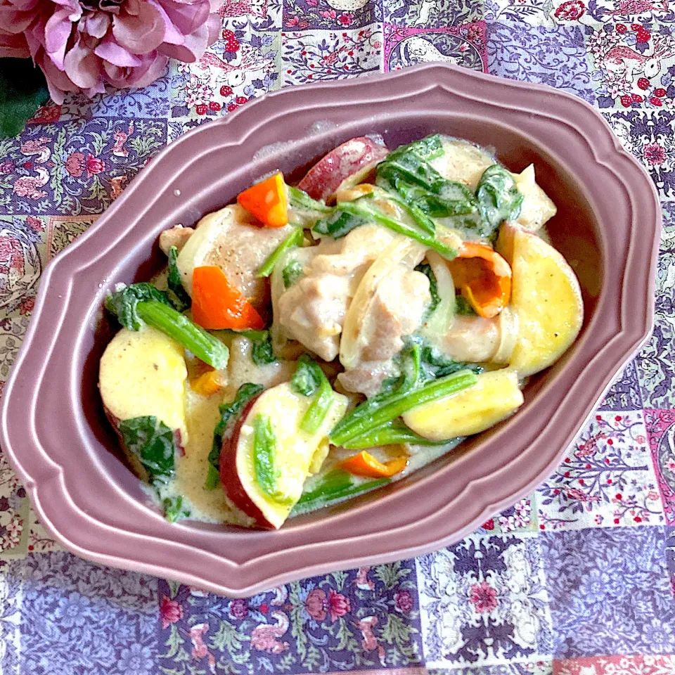 鶏肉と野菜のクリーム煮🍁|ringonamaさん