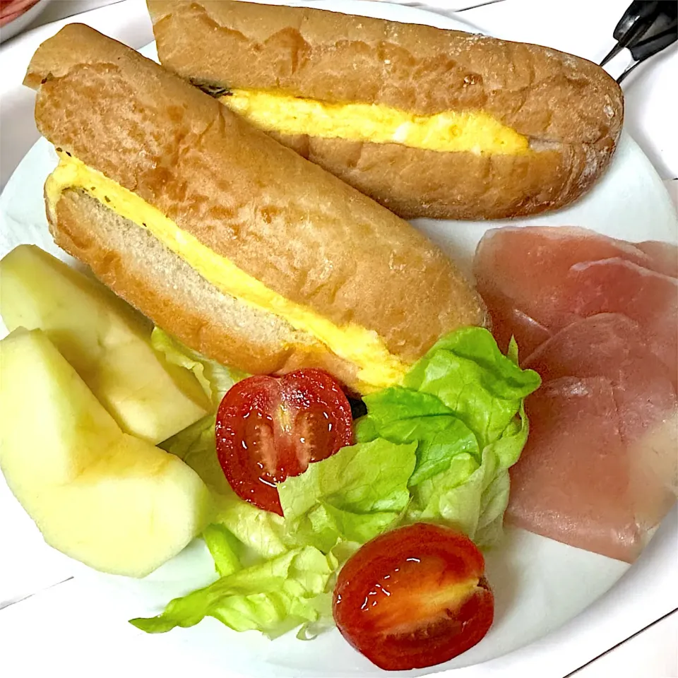 たまごロールサンドパンモーニング|besさん