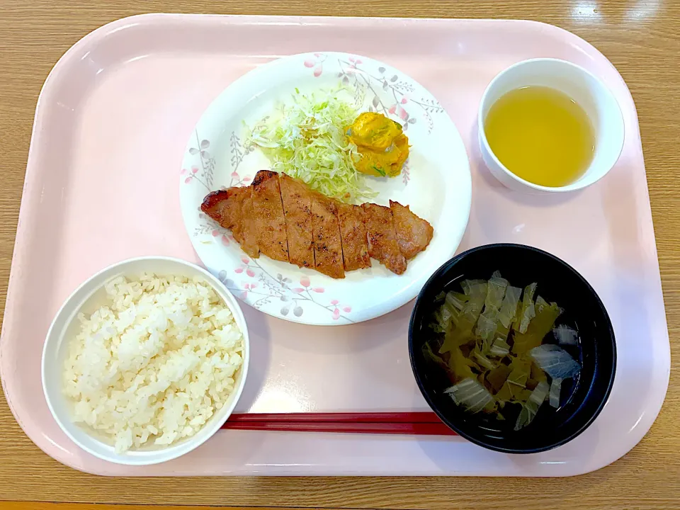 白金豚の味噌漬け焼き、かぼちゃサラダ、白菜のすまし汁|syasyo9_biyoriさん