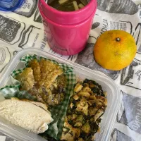 かに玉、鶏胸肉ソテー、小松菜と厚揚げ炒め、ごはん、みかん、味噌汁|pandavさん