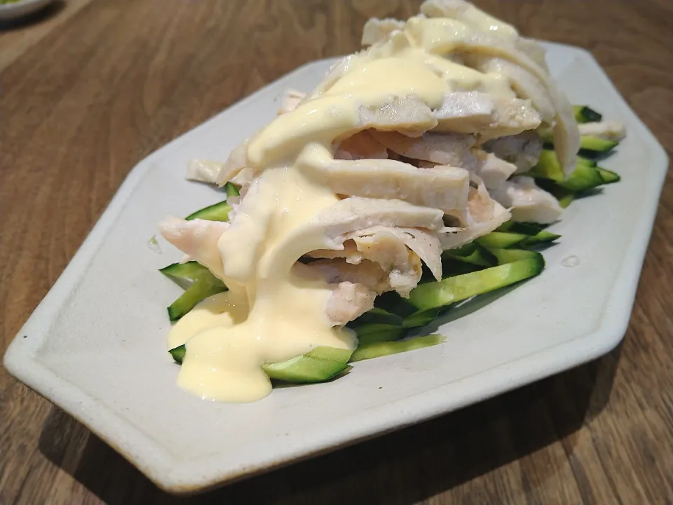 蒸し鶏ときゅうりのジンジャーマヨネーズ|古尾谷りかこさん