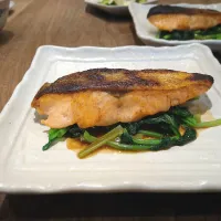 秋鮭のバタぽんソテー| 古尾谷りかこさん