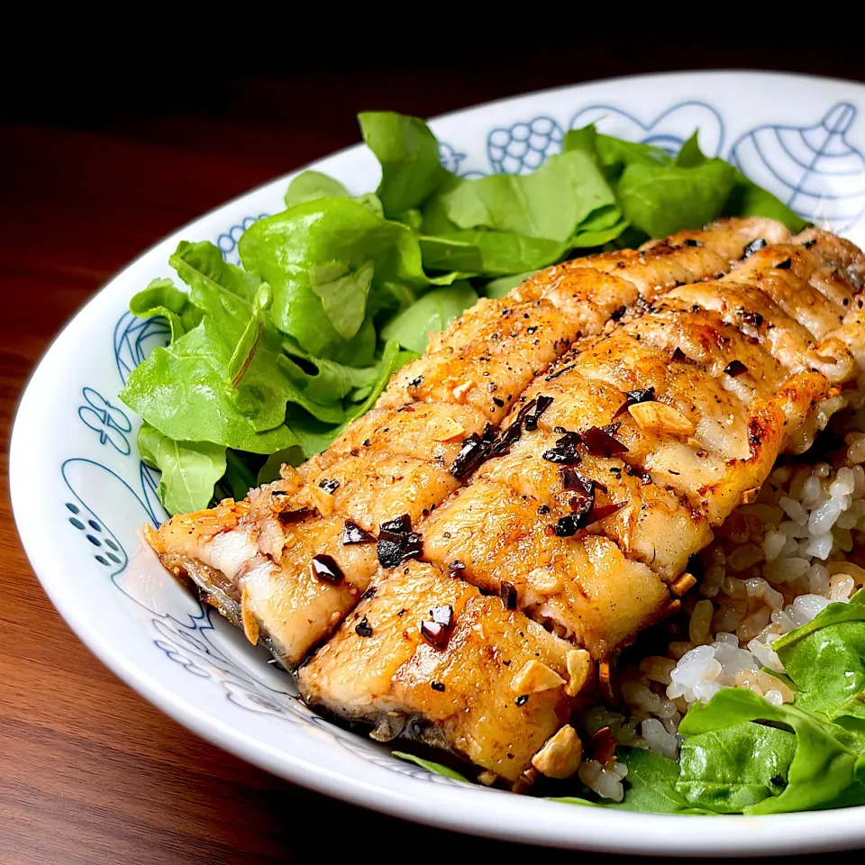 💫レシピ💫鰻の白焼き丼 バルサミコ酢仕立て|biskesさん