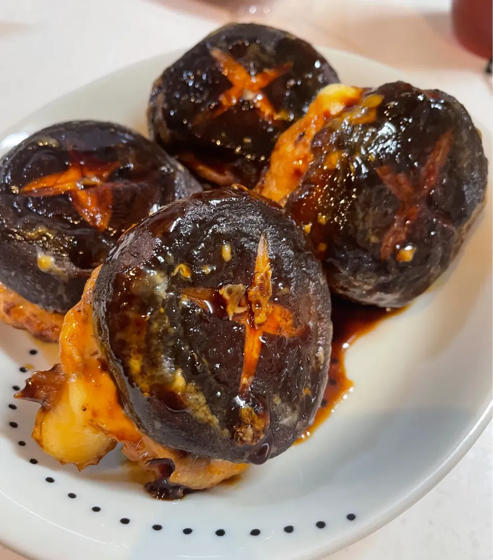 肉厚八色椎茸のチーズ肉詰め|DKさん