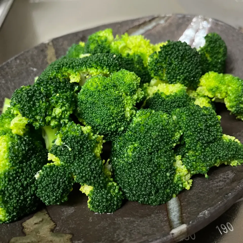 ブロッコリーの塩茹で|sanaeさん