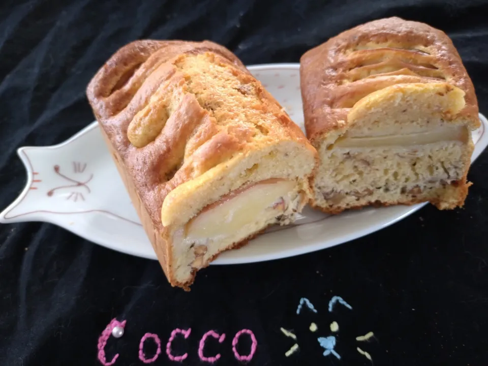ミックスナッツとりんごのオイルパウンドケーキ✨|cocco+さん