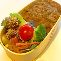 2025/11/20 豚挽肉のキーマカレー弁当🍱|おもち女王さん