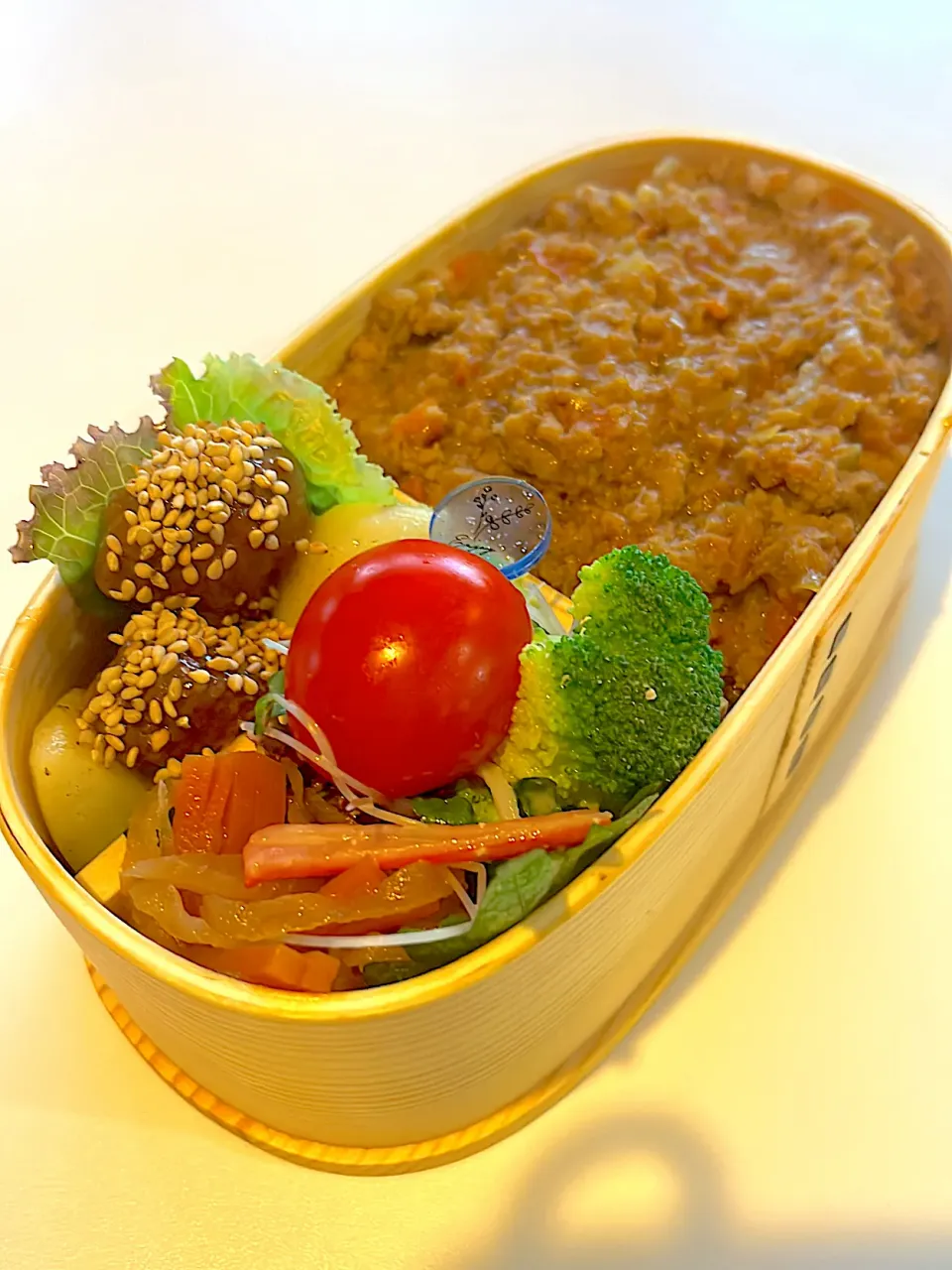 2025/11/20 豚挽肉のキーマカレー弁当🍱|おもち女王さん