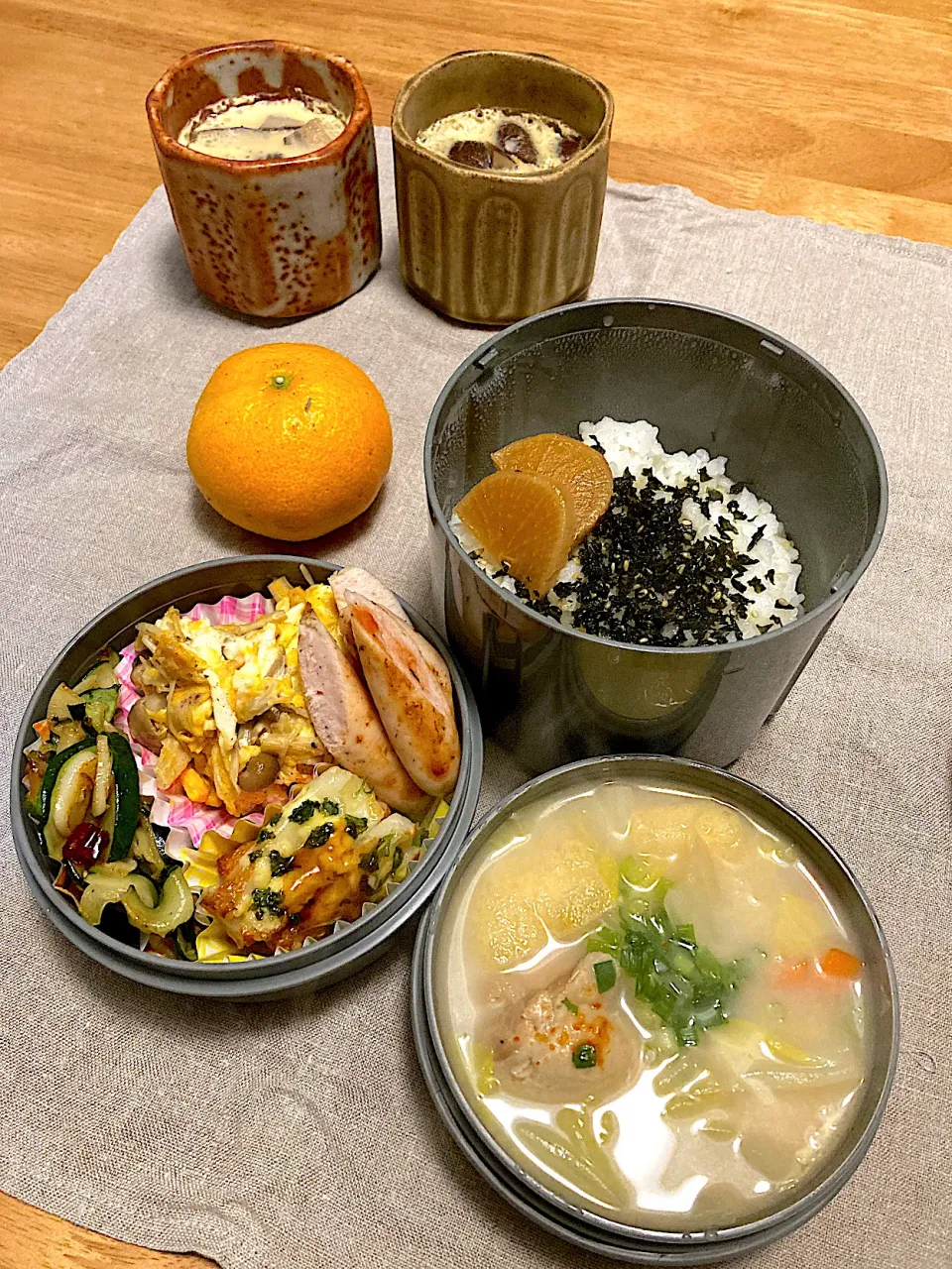 旦那さんお弁当と朝ごはんの茶碗蒸し➕みかん。|さくたえさん