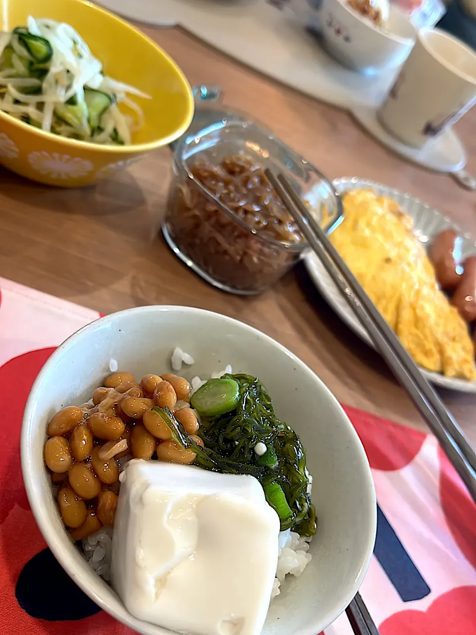 ねば丼と副菜|𝕒𝕚. 𝕜𝕠𝕞ᵕ̈*さん