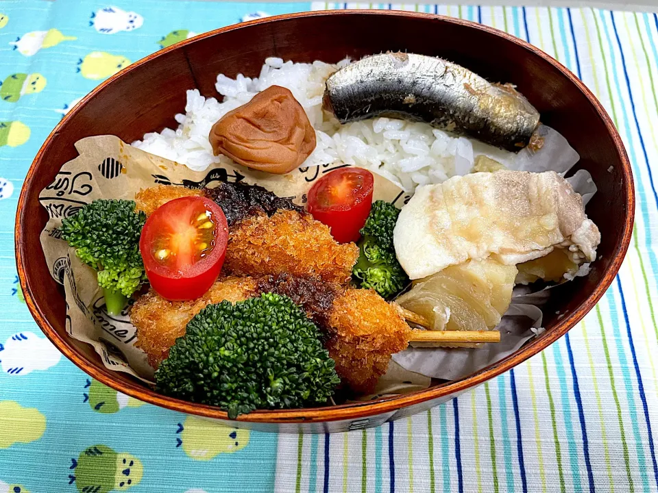 串カツ、肉じゃが、イワシ煮付🍱|なお🅿️さん