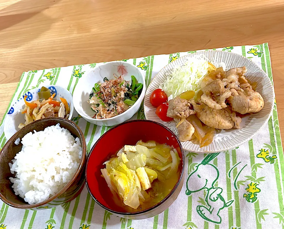 #豚の生姜焼き #小松菜とささみのお浸し #切り干し大根 #カボチャと白菜長ねぎのお味噌汁|しょうママさん