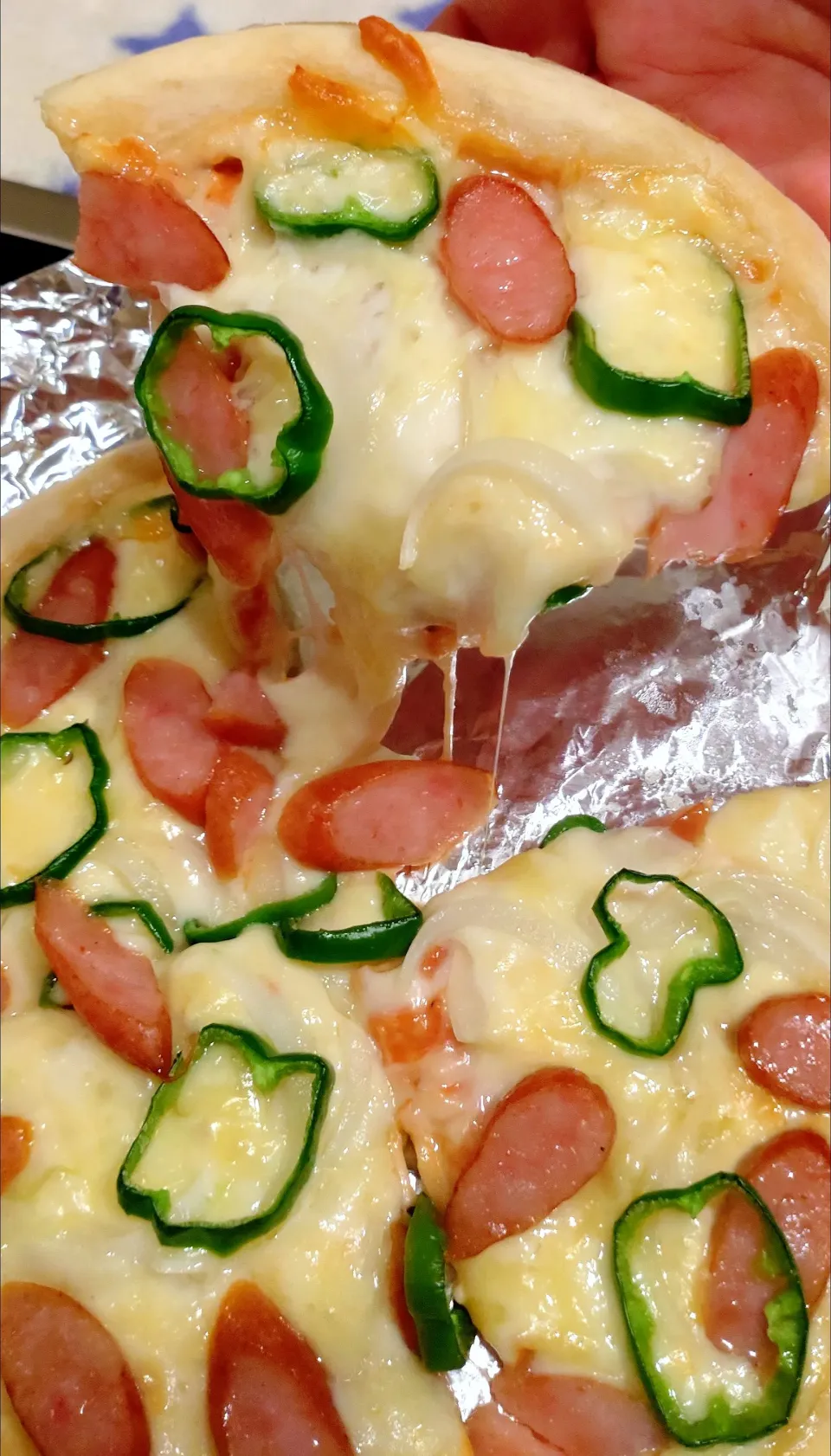 チーズ入れすぎたピザ🍕😂|GGGさん