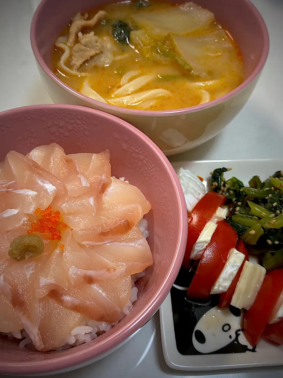真鯛海鮮丼&一昨日の鍋の残りでうどん&小松菜胡麻和え&チートマ|なおさん
