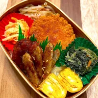 蟹クリームコロッケ弁当☺︎今年収穫した新ゴボウの唐揚げも入ってるよ☺︎☺︎|きなこもちさん