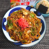 ヒガシマルたぬきむすび＆ソース焼きそば♪ムスコの置きランチ