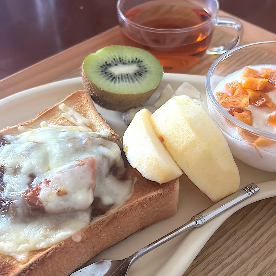 チーズカレートースト🍞の朝ごはん|mokoさん