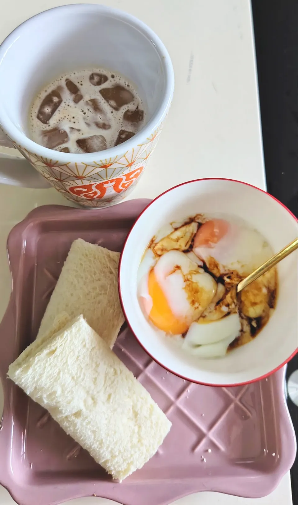 Good morning breakfast Eggs and butter sugar soft bread 😘🥚🥚🍞🤤❤️🌞|🍒lynnlicious🍒さん