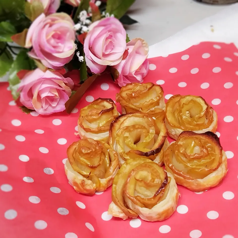 🌹バラのアップルパイ🍎|みりん。さん