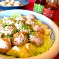 鶏団子とキャベツのレンジ蒸し