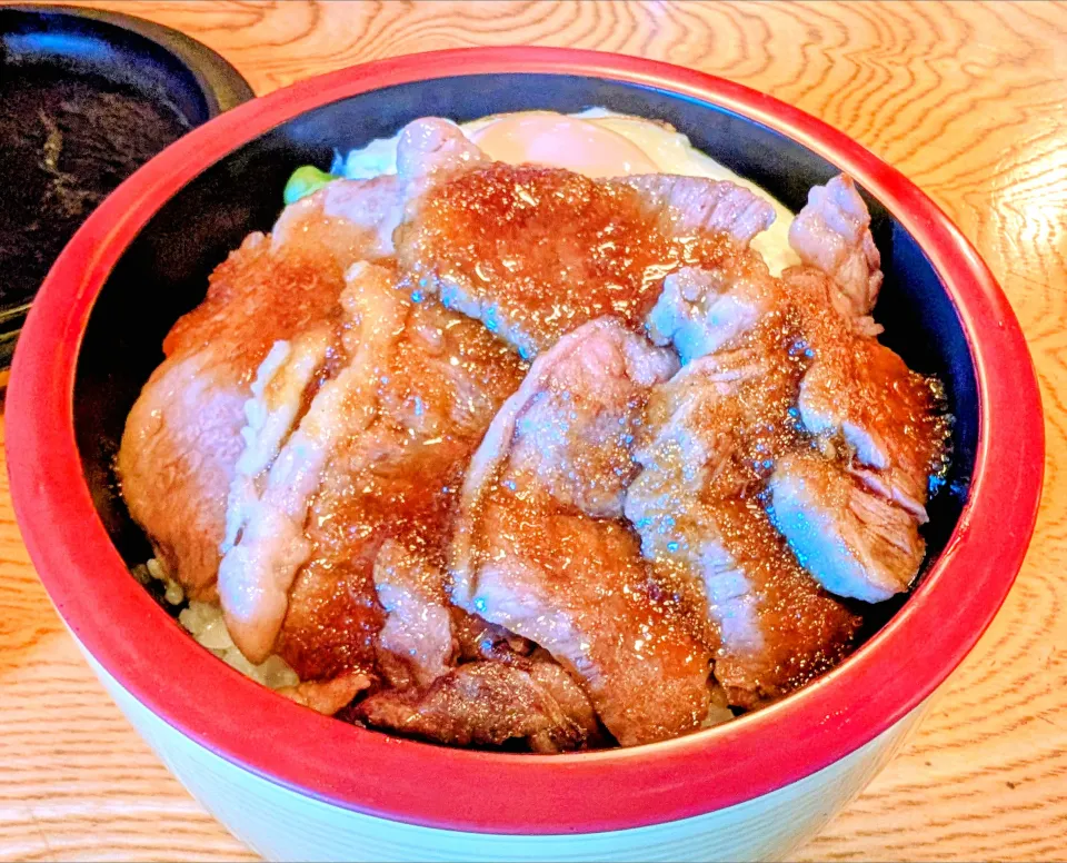 ランチ🌞牛ステーキ丼定食|yu-ruさん