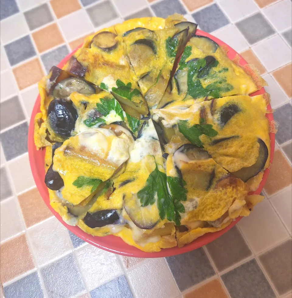 茄子とさつま芋のスペインオムレツ|みーみーさん