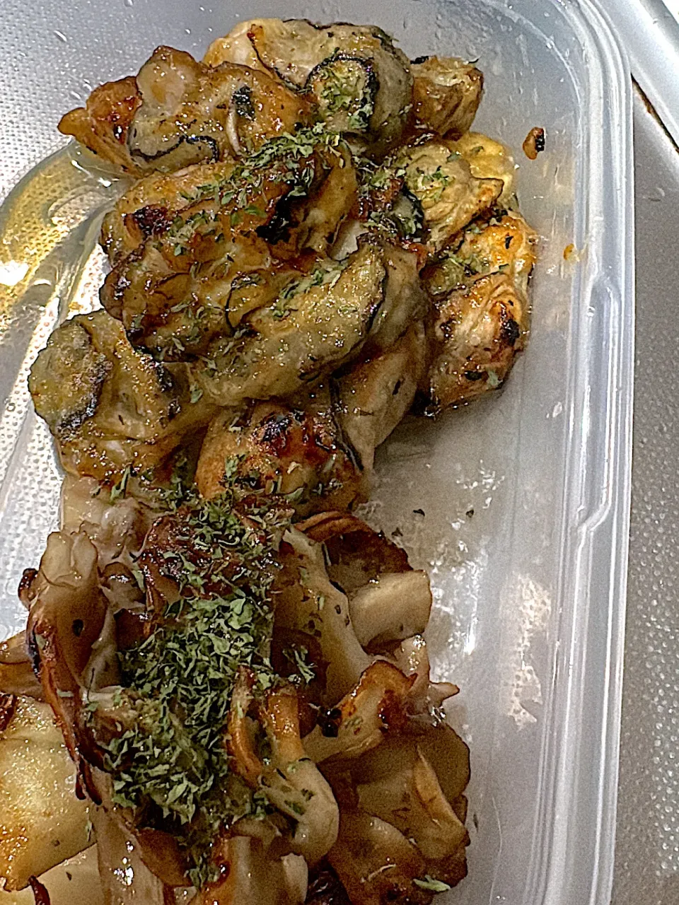 舞茸と牡蠣のガーリックオリーブオイル炒め|バジルさん