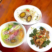 小卷米粉、乾煎鮑魚、酥炸紅燒鰻魚|Wei Leeさん