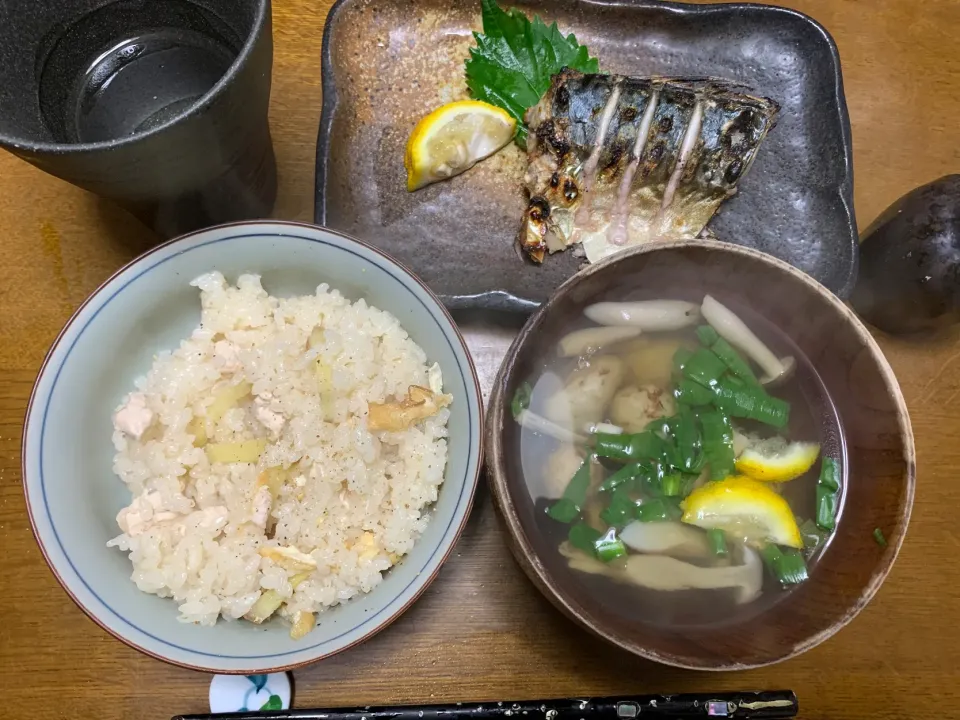 夕食　炊き込みご飯　サバの塩焼き|ATさん