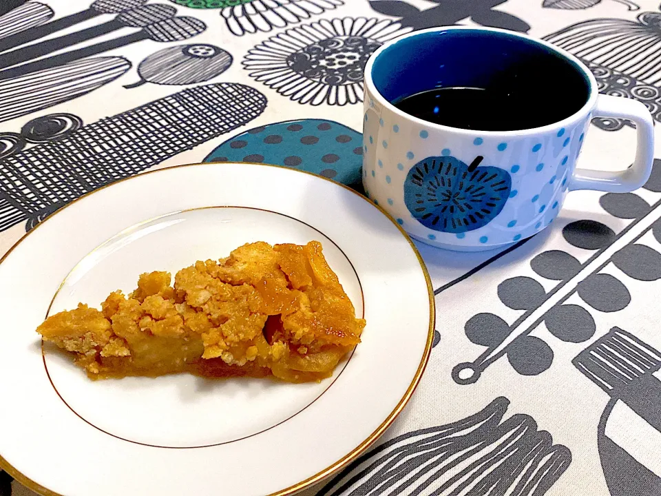 ビスケットでタルトタタン|こむぎこさん