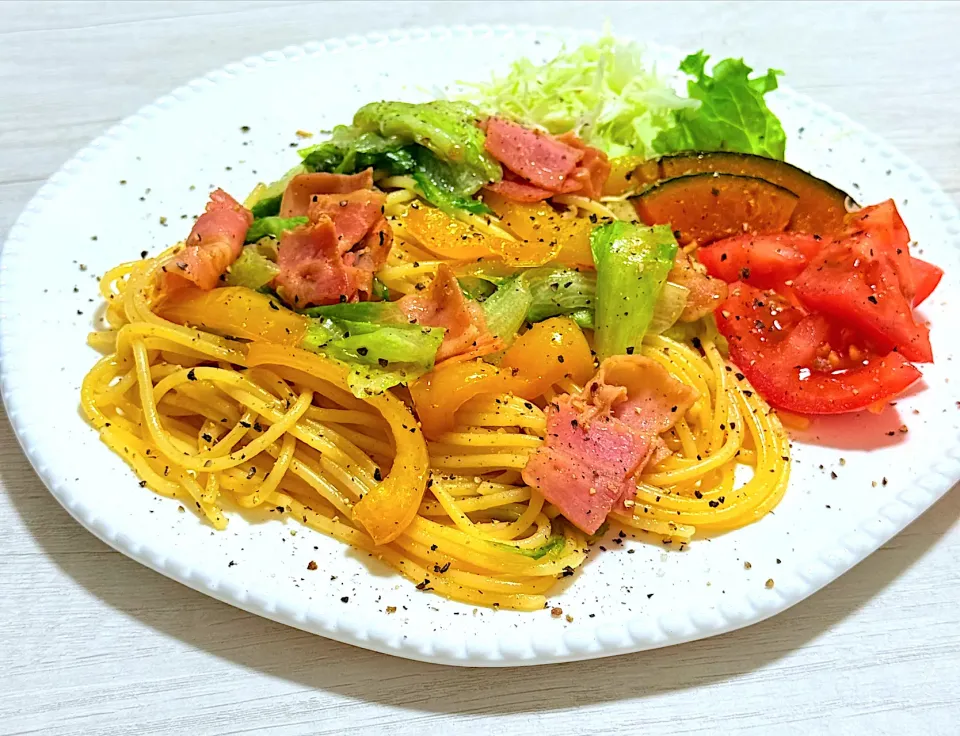 ベーコンレタスパスタ|tap.rinさん