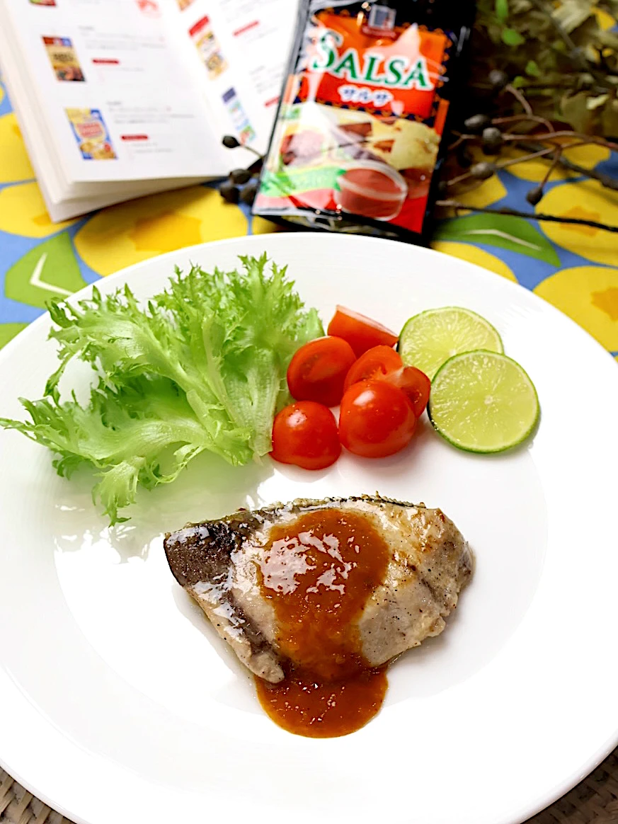 ブリのソテー サルサソースがけ|めいめいさん