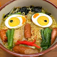 エースコックのワンタン麺🍜、カレー味❗️        ٩(๑❛ᴗ❛๑)۶✨|サソリさん