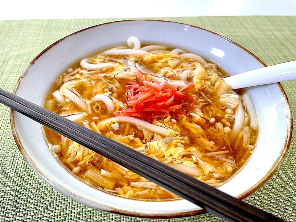 エノキ鶏卵うどん。|mattさん