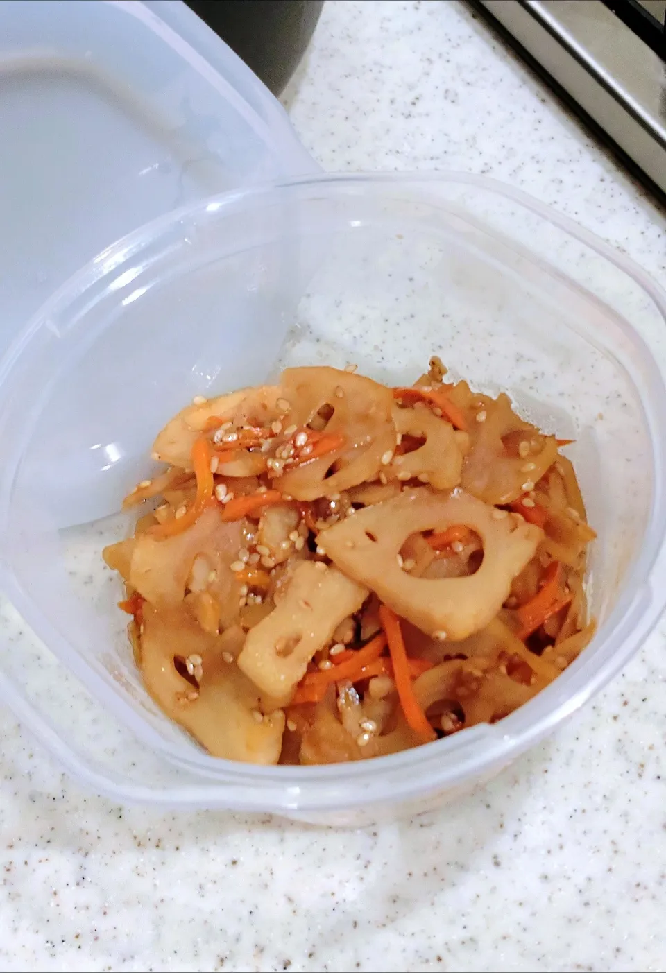 れんこん＆にんじん🥕のキンピラ♥|GGGさん