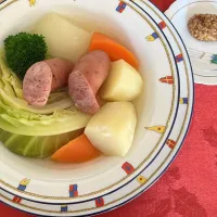 今日のディナーはポトフ❣️からのシチュー→グラタンで〆ようと狙ってますが。それまでに無くなるかな？| tamemitiさん