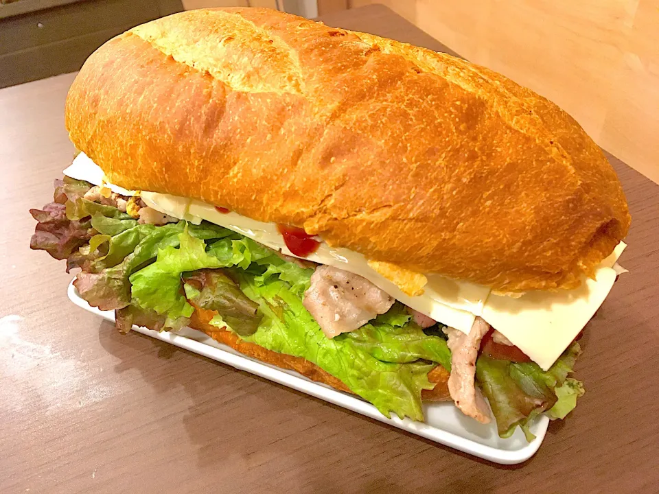 ビッグサンドイッチです🥪|うしですさん