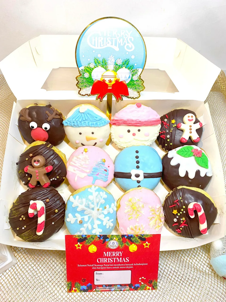 Christmas donuts|Veronica Mamajonさん