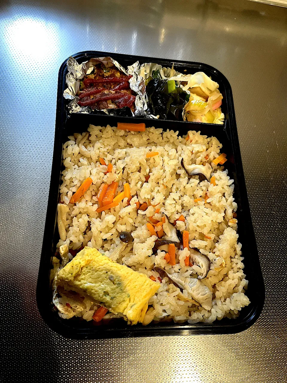 愛妻弁当にきのこご飯を✨✨|モモ&ハーブmama🐰🐹🐢🐠❤️さん