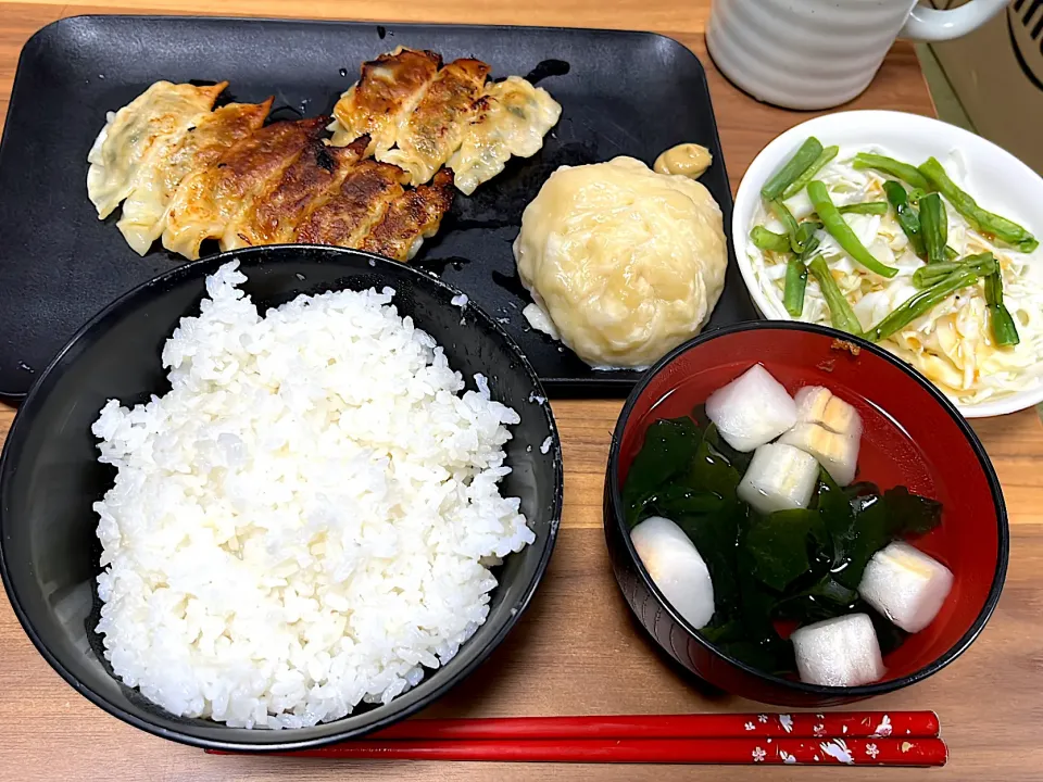 冷凍作り置き餃子🥟&豚まん✨|モモ&ハーブmama🐰🐹🐢🐠❤️さん