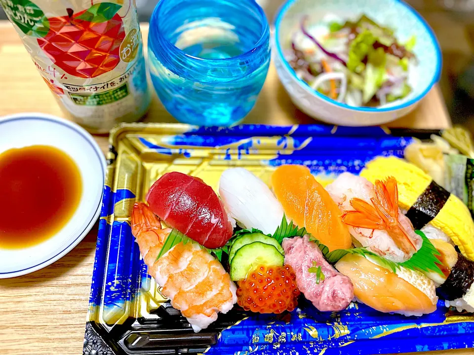 夕飯 お寿司とチキンなど|ふわふわさん