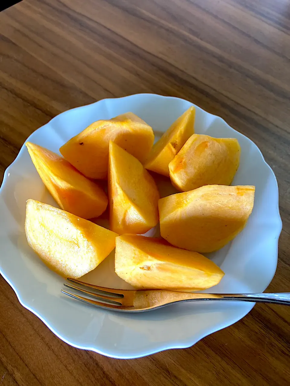 毎年恒例の和歌山県からの贈り物 核無平柿と刀根早生柿 合わせ柿|🐈⸒⸒⸒⸒つるのダンス🐈🐾さん