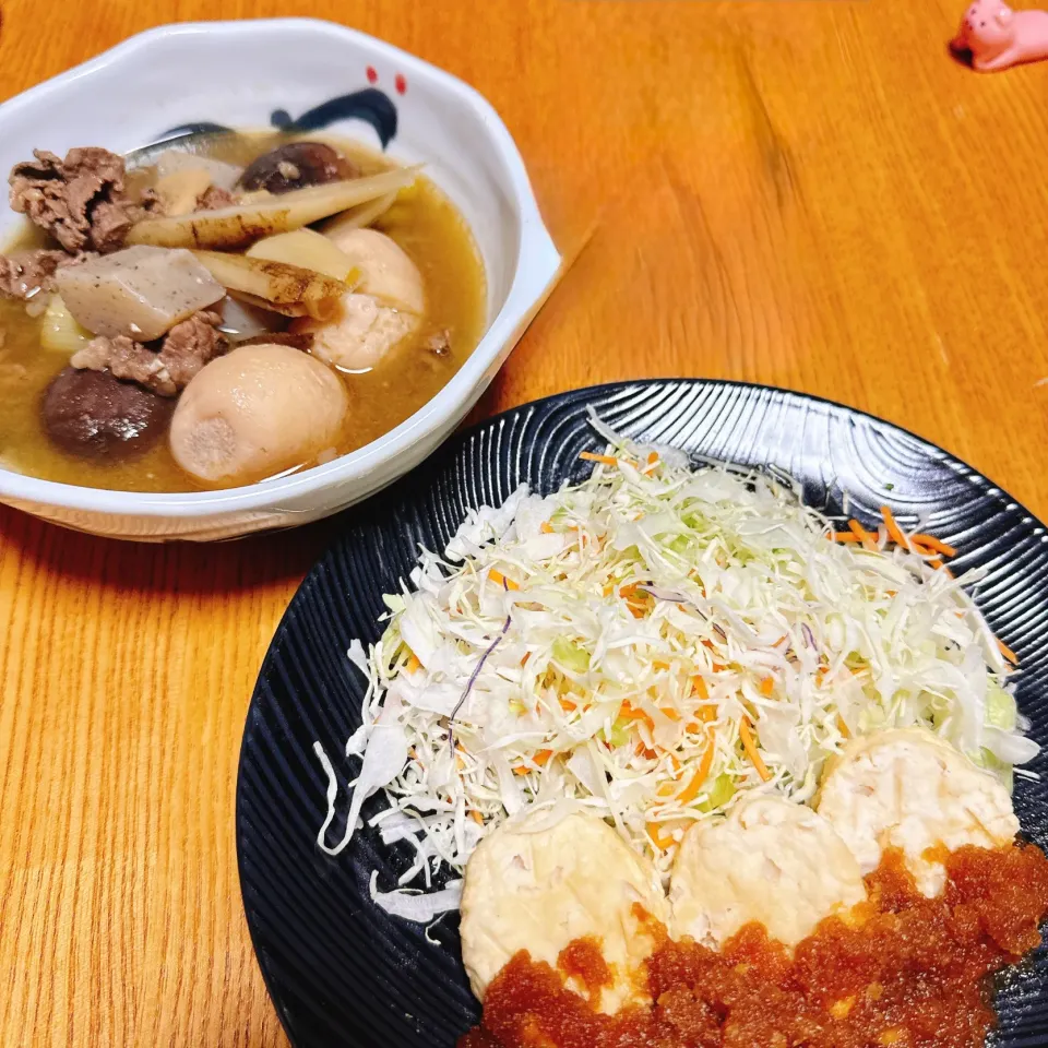芋煮
豆腐ハンバーグ(おろしソース)

美味しい里芋があるので芋煮率高し👍
今日のは牛肉×味噌、醤油のハイブリッドだよ|naoさん