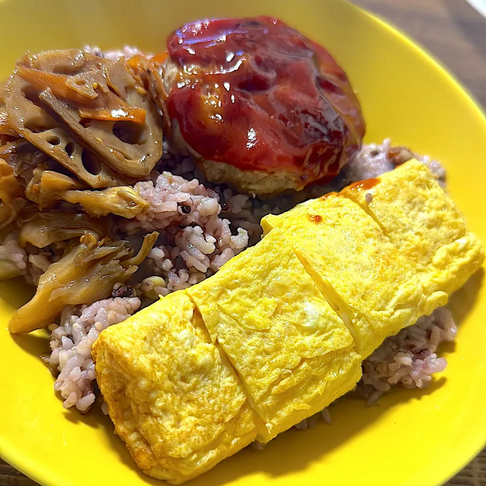 朝ごはん ハンバーグ 卵焼き|gohan♡さん