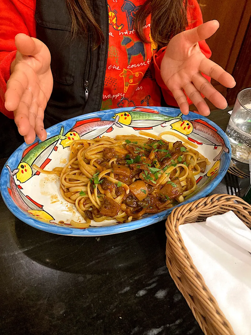 はやとのスルメイカとレーズンと松の実のリングィニ（実況中継終了）|なびさん